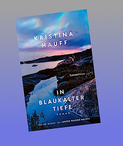 In blaukalter Tiefe
